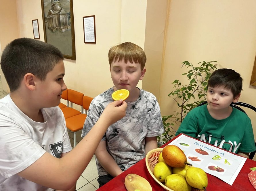 Дружба витаминов: в мир пользы и вкуса!     Воспитанники познакомились с продуктами, которые помогают стать сильными и здоровыми! 