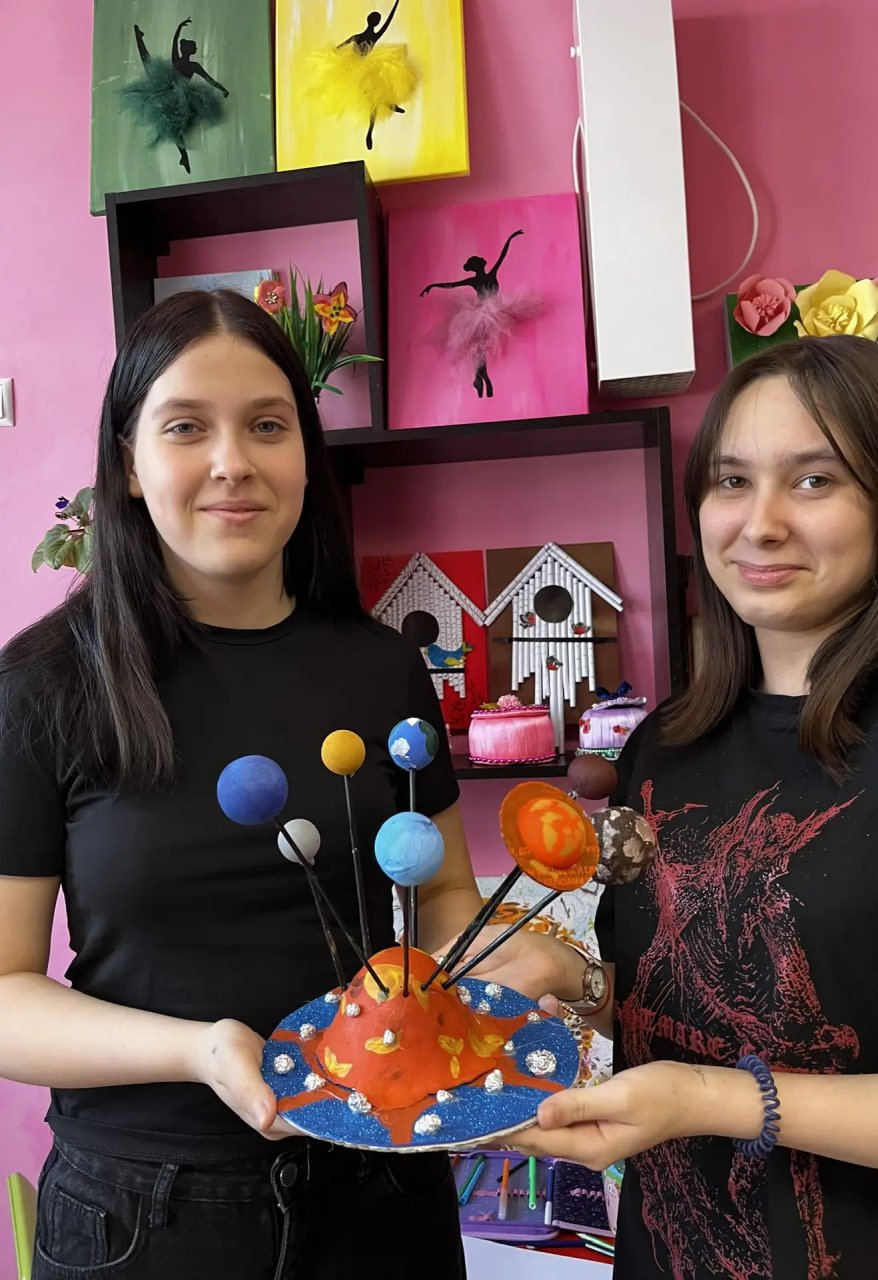 Лепим космос из пластилина ко Дню космонавтики!